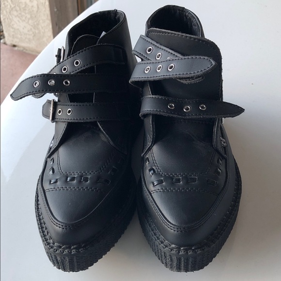 T.U.K Other - T.U.K Black Creeper Shoes with 3 buckle newer conditions unisex men’s 6/8womens